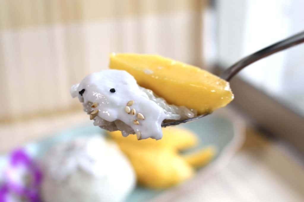 Mango with Sticky Rice (Khao Niao Mamuang)