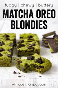 Matcha Oreo blondies are the bomb! These matcha blondies are fudgy and buttery like classic blondies but with earthy matcha green tea and dark cocoa Oreos! #matcha #greentea #oreo #blondies #fudgy