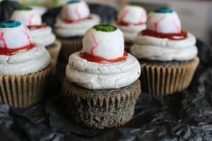 Halloween Black Sesame Eyeball Cupcakes