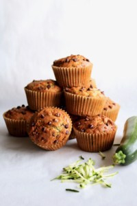 These zucchini muffins are the best gluten free muffins! Fluffy and moist, you’ll never guess they were made from almond flour! You can add chocolate chips, fresh blueberries, or even nuts! #zucchini #zucchinimuffins #glutenfree #celiac #almondflour #chocolate #chocolatechips #healthyish #muffins #fluffy #moist #cupcakes #summer #bbq #picnic #coconut #butter