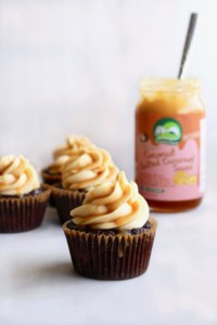These vegan salted caramel chocolate cupcakes are some of THE BEST cupcakes I’ve ever had! I kid you not, they’re SO good y’all! The chocolate cake is SO amazingly moist, and when it’s paired with that coconut salted caramel sauce and the silky salted caramel buttercream.. OH MY GOODNESS! They’re perfect for birthdays, parties, or just to satisfy a craving. Head on over to my website and get the recipe! #vegan #saltedcaramel #chocolate #cupcakes #chocolatecupcakes #moist #veganbaking #cake #chocolatecake #flaxseed #coconutmilk #coconutcaramel #buttercream #veganbuttercream #frosting #coconut