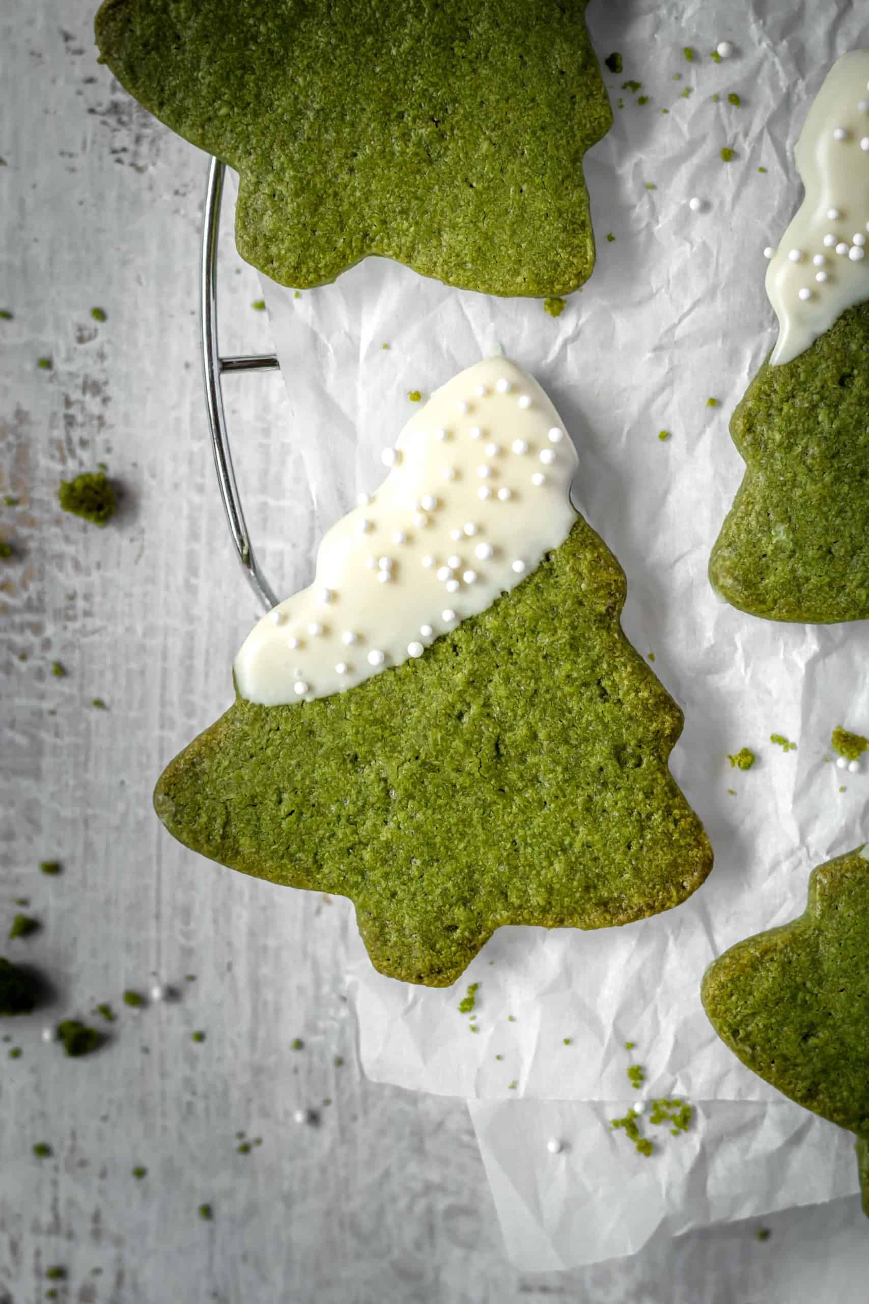 Matcha Christmas tree cookies are the perfect treats this holiday season that don’t include any food coloring! Super easy Christmas cookies! #christmastree #christmastreecookies #christmascookies #matchacookies #easychristmascookies