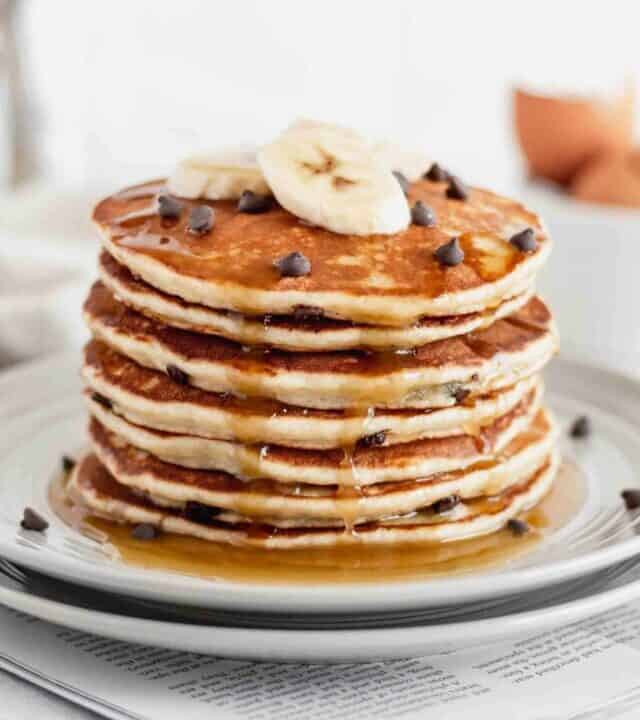 Banana pancakes with maple syrup